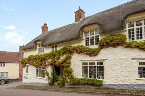 14 Swan House, High Street, Taunton TA4 3TA