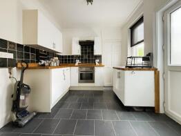 2, Coed Terrace, Talywain, Pontypool NP4 7HN