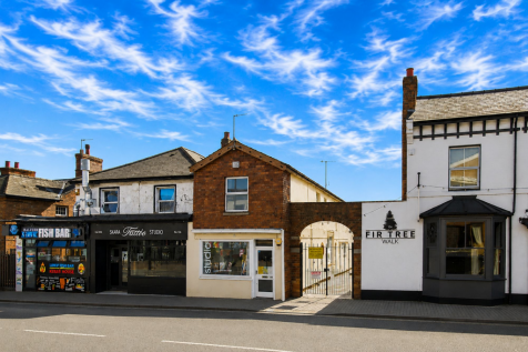 136b Worcester Road