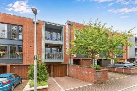 10 Fettes Rise, Fettes, Edinburgh, EH4 1QH