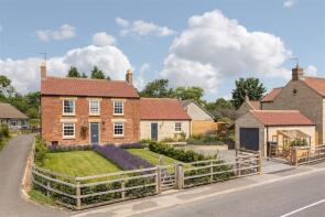 Beech House, Wrelton Cliff Road, Wrelton YO18 8PJ