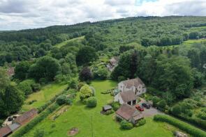 The Cottage, Road From Junction At Manor Farm To Junction With Oaks Lane, Newent GL18 1JN
