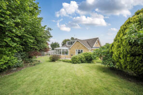 9, Hatchers Crescent, Blunsdon, Swindon SN26 7AQ