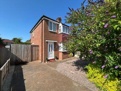 Whitesands Road, Lymm, WA13