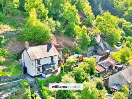 Hillside, Lane From London Road To Brookside Cottages, Corwen LL21 0DR