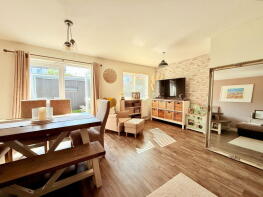 22, The Pastures, Truro TR4 9FL