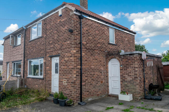 NO ONWARD CHAIN | SPACIOUS TWO BEDROOM SEMI-DETAC