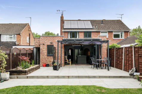 Wynyards Close, Tewkesbury, Gloucestershire