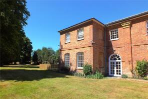 Flat 33, Swallowfield Park, Church Road, Reading RG7 1TG