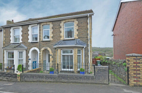 Commercial Road, Caerphilly
