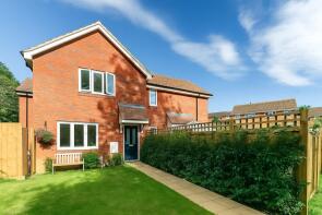 38d, Speedwell Close, Guildford GU4 7HE