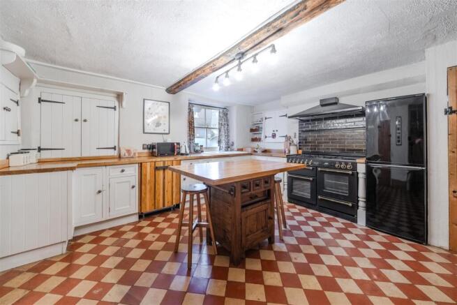 Kitchen-2.jpg