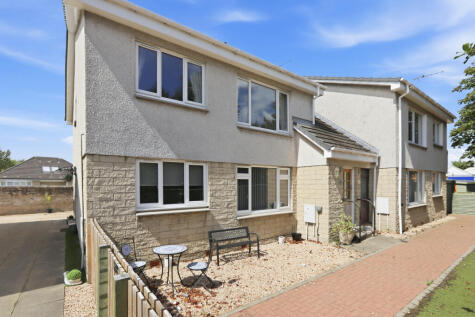 32 Grangelea Court, Carronflats Road, Grangemouth, FK3