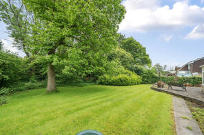 2, The Dell, Otterbourne Road, Shawford, Compton SO21 2DE