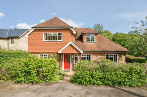 Braeside, The Street, Dockenfield, Farnham GU10 4JH