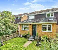 32, Shepherds Close, Southampton SO40 2LJ