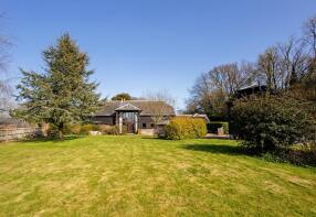 Slade Barn, High Cross Lane, Froxfield, Petersfield GU32 1EB