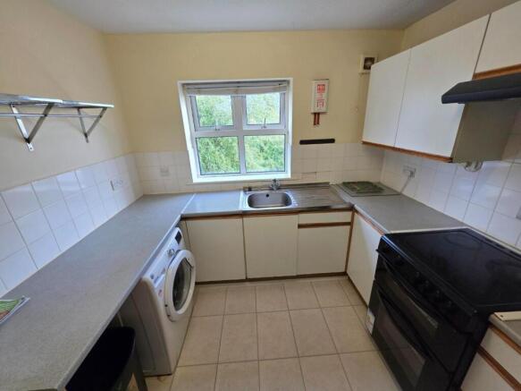 Kitchen -1.jpg