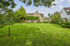 4 Eastington House, Stonesfield Close, Lechlade GL7 3QF
