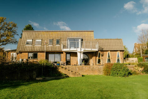 Amherst Gardens, Hastings