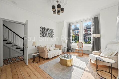 Boundary Road, London, N22