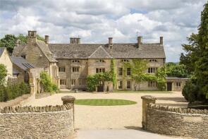 Maugersbury Manor, Road From Junction With A429 To Junction With A436, Cheltenham GL54 1HP
