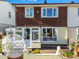7, Newmans Close, Loughton IG10 1TP