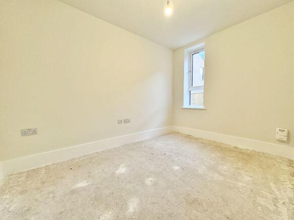 Sitting room/gf bed