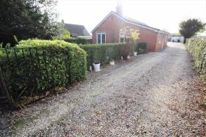 The Poplars, Newark Road, Newark NG22 0EA