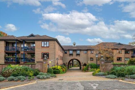 Wraymead Place, Wray Park Road, Reigate, Surrey, RH2