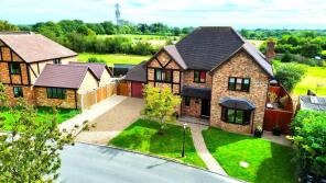 6, Douglas Grange, Reading RG10 0TT