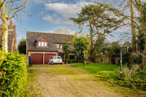 8 Driftwood, The Green, Attleborough NR17 1LT