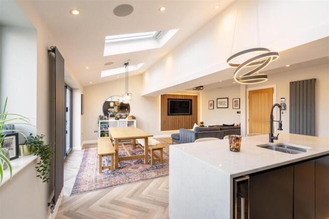 Kitchen / Dining / Family Room