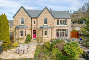 Holt House, Holt Lane, Lea, Matlock DE4 5GQ