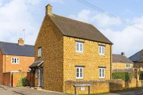 2, Waverley Close, Banbury OX17 3SE