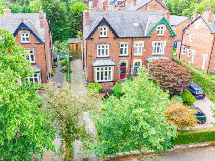Lidgett Park Road, Leeds, LS8