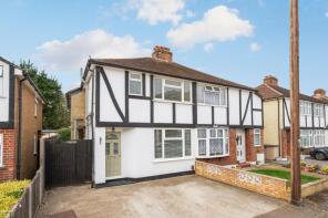 12, Burwood Close, Hersham, Walton-on-thames KT12 4JL