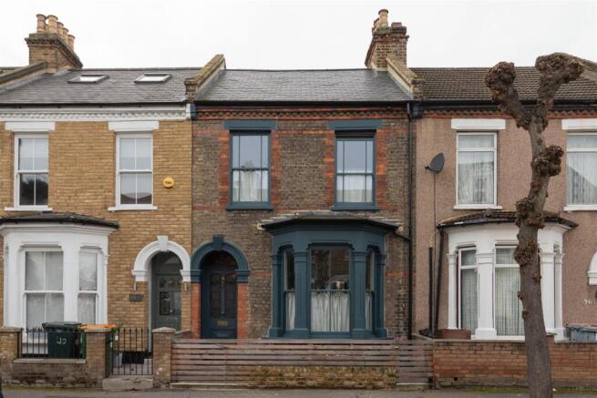 Warwick Road, E15