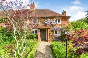 2, Wogsbarn Cottage, The Street, Rotherwick, Hook RG27 9BL