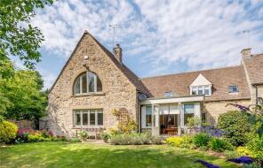 Hillclose House, Road From School Road To Manor Cross, Cheltenham GL53 9PD
