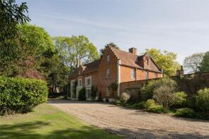 The Old Rectory, The Street, Swannington NR9 5NW