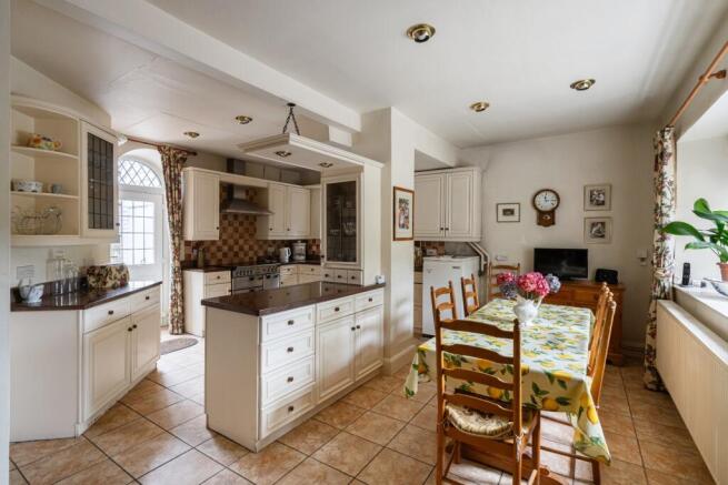 Kitchen/Dining