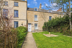 112, Cainscross Road, Stroud GL5 4HN