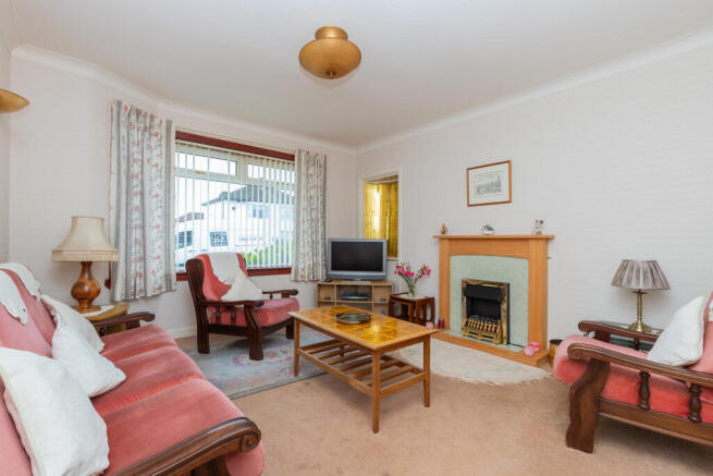 61 kinpurnie Road paisley 3L-17