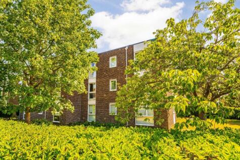Lambourn Grove, Kingston Upon Thames