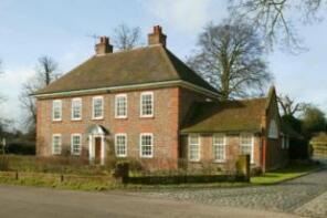 Roselin Barn, Stocks Farm Barns, Stocks Road, Aldbury, Tring HP23 5RX