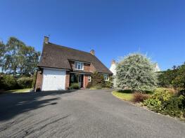 Heathercombe, Birchway, Heswall, Gayton CH60 3SX