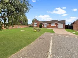 72, Second Avenue, Clacton-on-sea CO16 9HX