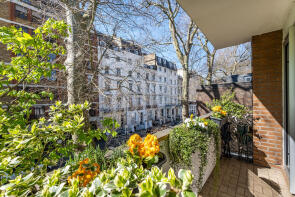Flat 7, Joanne House, Queensborough Mews, London W2 3SF