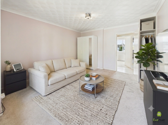 Presented by Clinton at EweMove Bexleyheath and Da
